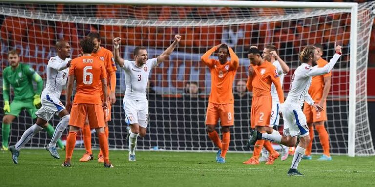 Kartu Merah Yang Menyingkirkan De Oranje