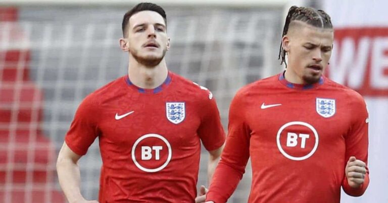 Gagal Dapatkan Declan Rice, MU Alihkan Buruan Ke Kalvin Phillips