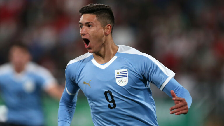Calon Penerus Suarez dan Cavani di Timnas Uruguay