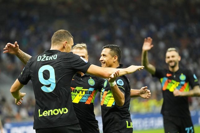 Menang Besar, Inter Pimpim Klasemen Serie A