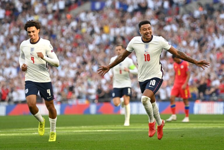 Inggris Kembali Menang Meyakinkan