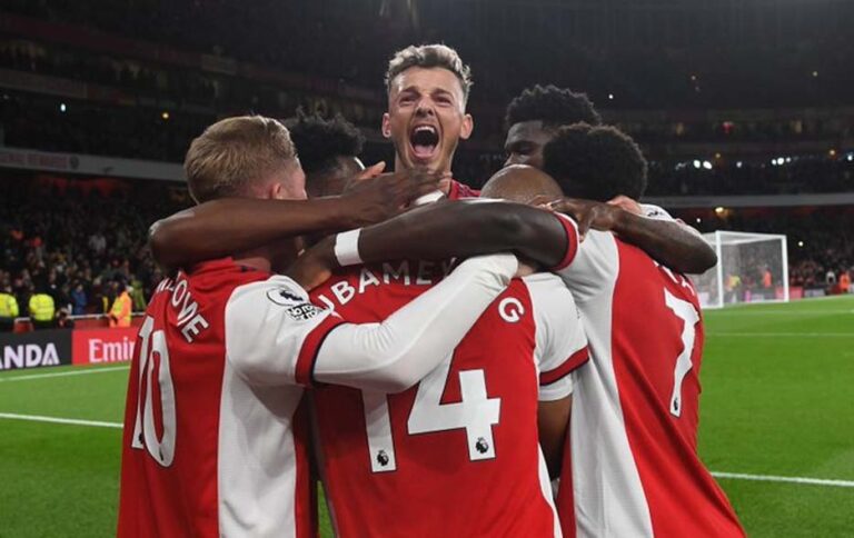 Gilas Aston Villa 3-1 Arsenal Tembus Papan Tengah Klasemen