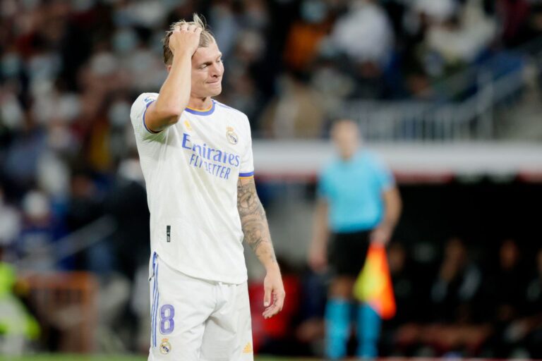Los Blancos Ditahan Imbang Osassuna