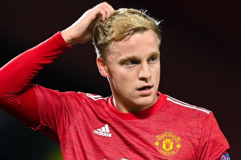 Habis Jual James Rodriguez, Everton Mau Beli Van de Beek