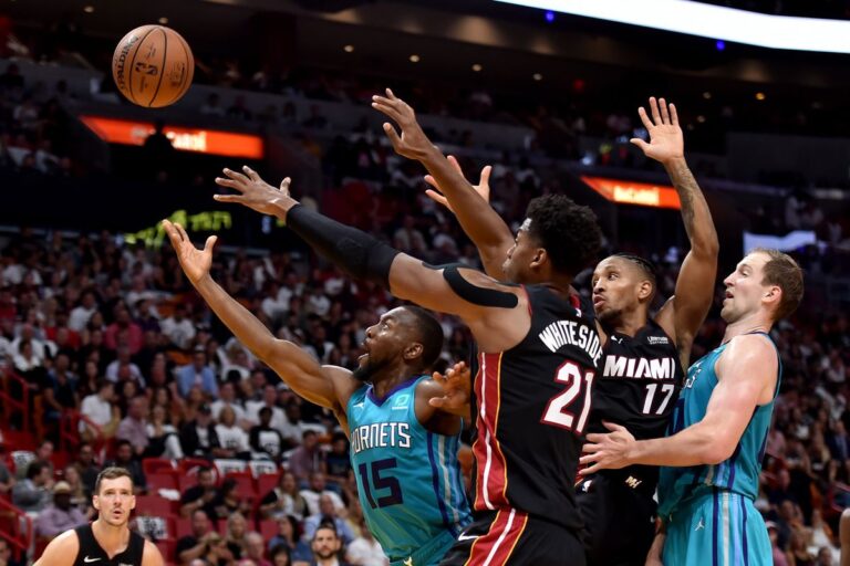 Miami Heats Tundukkan Charlotte Hornets