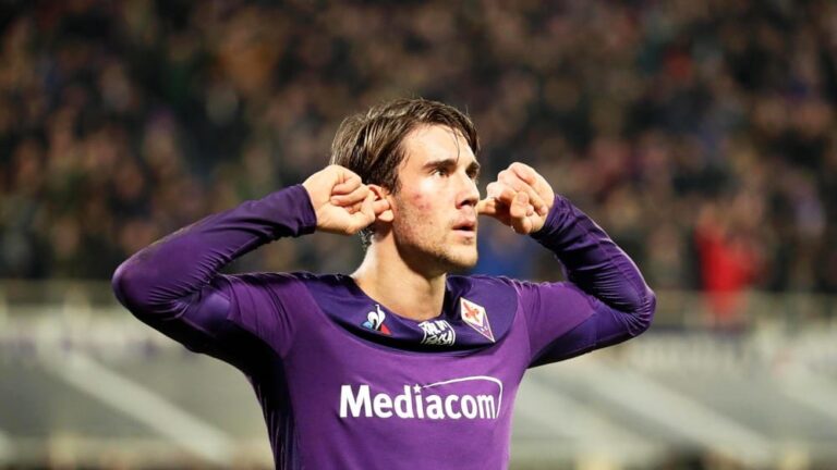 Juventus Ikut Antri Dapatkan Dusan Vlahovich