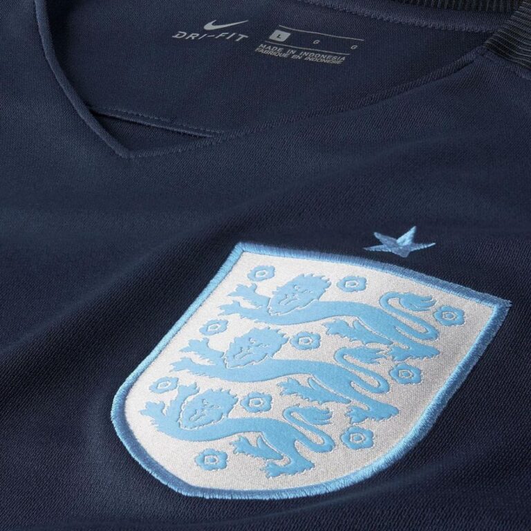 Jersey Timnas Inggris Made In Indonesia, Netizen Langsung Heboh