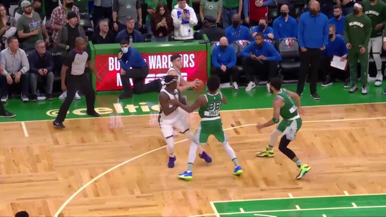 Milwaukee Bucks Ditekuk Boston Celtics 103-117