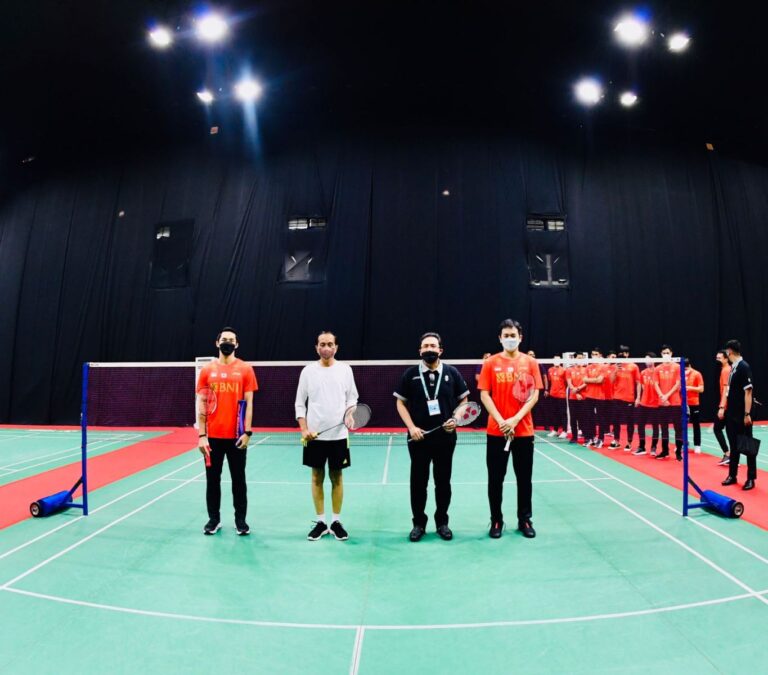 Duet Dadakan Jokowi Dengan Jojo di Bali