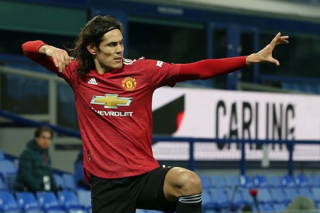 MU Pertahankan Edinson Cavani Dari Incaran Barcelona