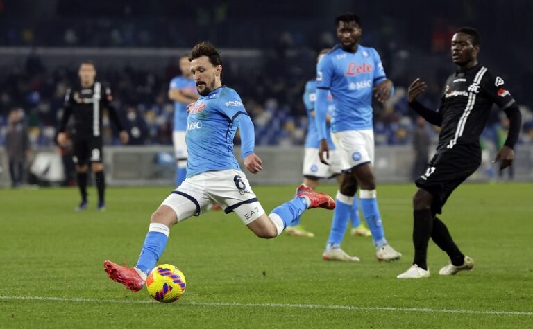 Kalah Oleh Gol Bunuh Diri, Bawa Napoli Merosot Ke Posisi Tiga Klasemen Serie A