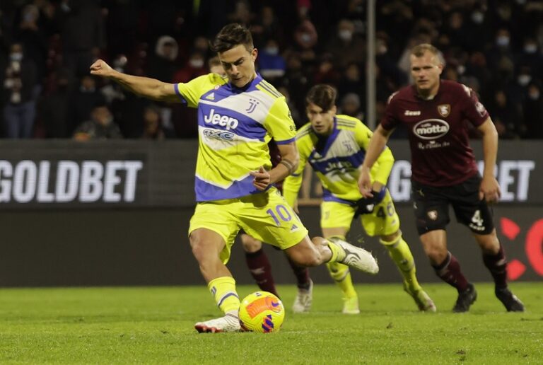 Nyonya Besar Kalahkan Salernitana 2-0
