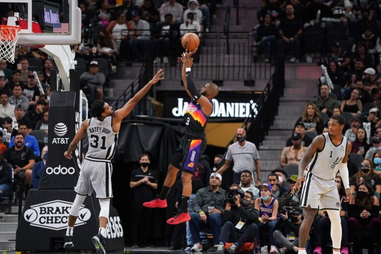 Phoenix Suns Kalahkan Golden State Warriors 104-96