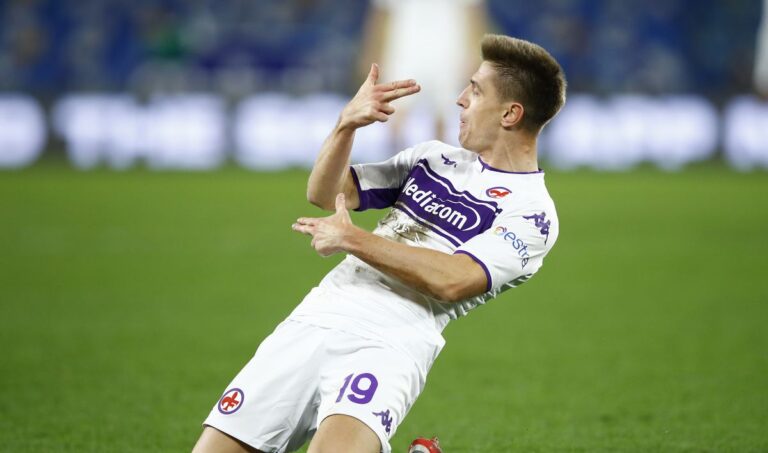 Fiorentina Tekuk Napoli 5-2