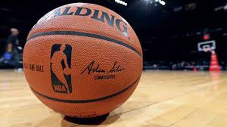 Miami Heat Taklukkan Phoenix Suns 123-100