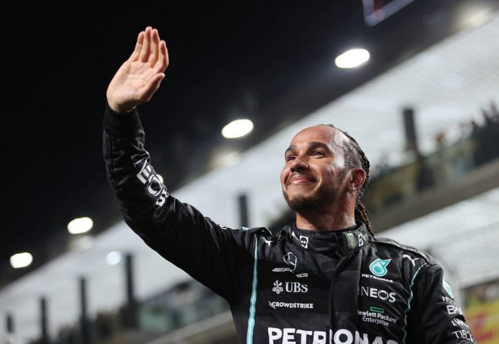Howthorn Trophy Ke 11 Bagi Lewis Hamilton