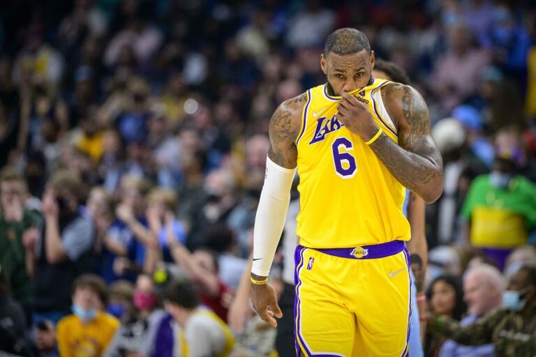 LA Lakers Kalahkan Atlanta Hawk 134 -118