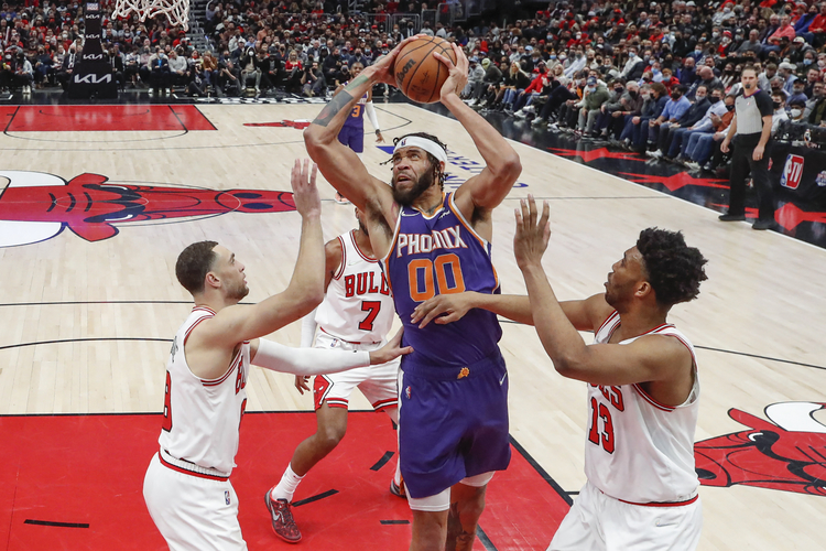 Phoenix Suns Bungkam Chicago Bulls 127-124