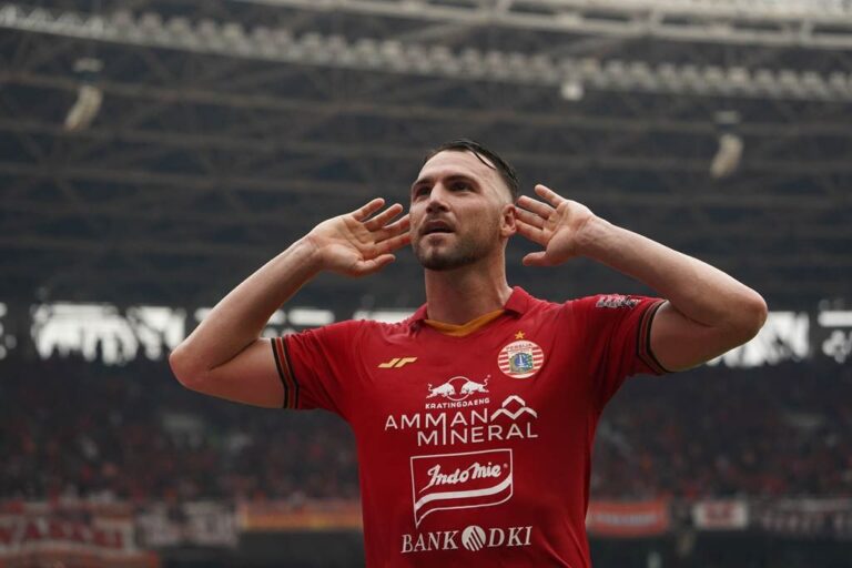 Gak Digaji Setahun, Kosim Terpaksa Tinggalkan Persija