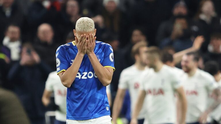Kalah Lagi, Everton Terancam Ditinggal Pemain Dan Sponsor