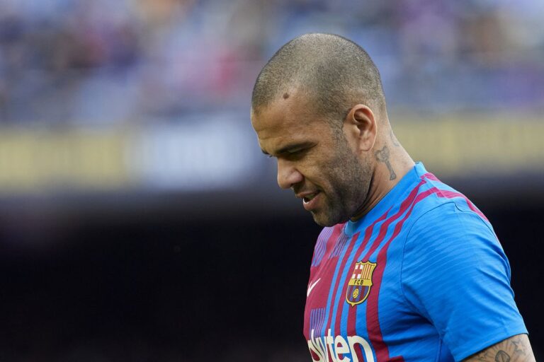 Barcelona Patahkan Hati Dani Alvez