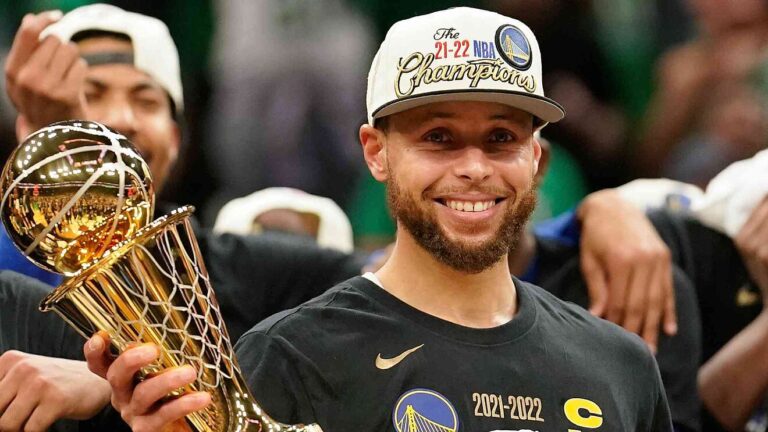 Musim 2021/2022 Miliknya Stephen Curry