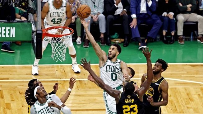 Boston Celtics Kembali Memimpin 2-1