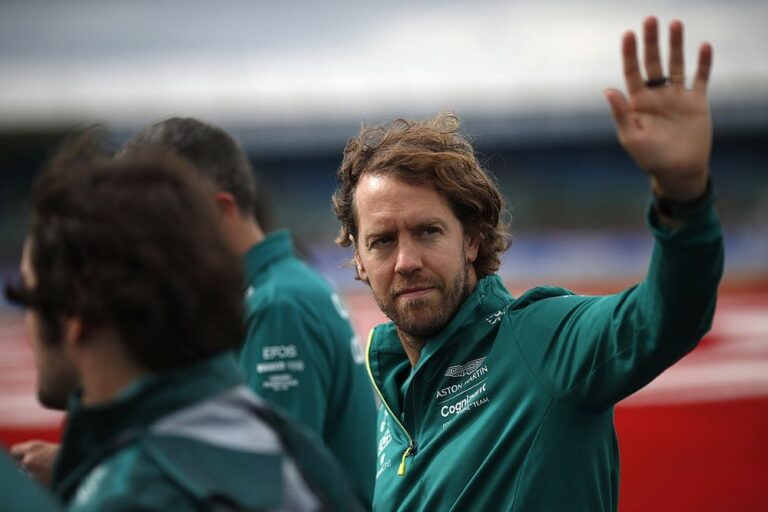 Sebastian Vettel Umumkan Pensiun Akhir Tahun Ini
