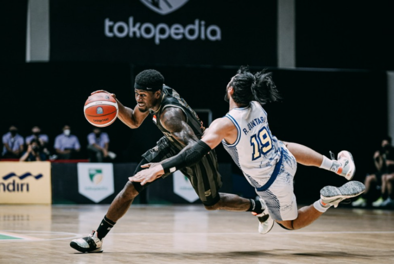 Tiga Tim Susul Satria Muda Lolos Ke Semifinal IBL 2022