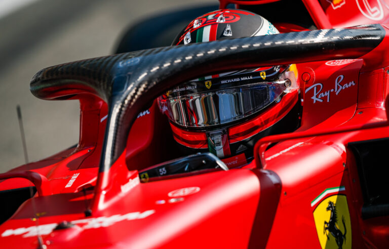 Carlos Sainz Raih Pole Position Di Belgia GP 2022
