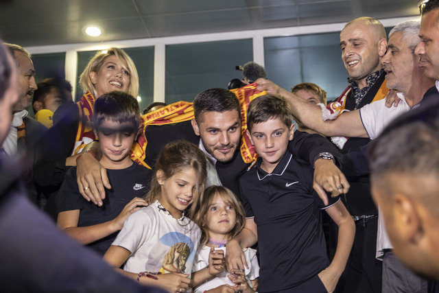 Galatasaray Sambut Meriah Kedatangan Icardi
