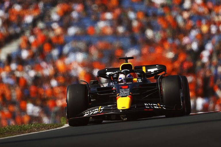Verstappen Raih Pole Position