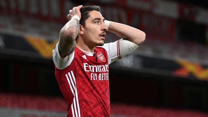Barca Pulangkan Hector Bellerin