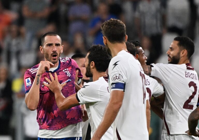 Drama 4 Kartu Merah Di Hasil Imbang Juve vs Salernitana