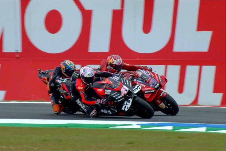 Duel Perebutan Juara Yang Seru Dan Sengit  Hingga Lap Terakhir