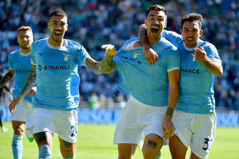 Lazio Benamkan Spezia 4-0