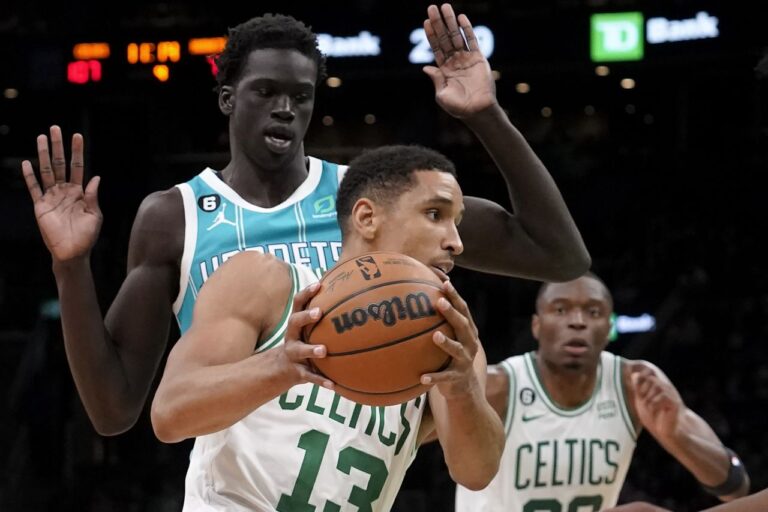 Celtic Menang Besar Atas Hornets 140 -105