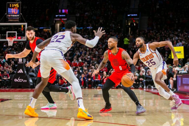Phoenix Suns Tekuk Portland Trail Blazers 102-82