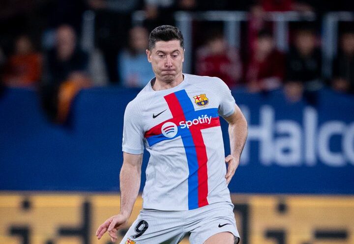 Diwarnai Drama Kartu Merah, Barca Perkokoh Posisi Di Puncak Klasemen La Liga