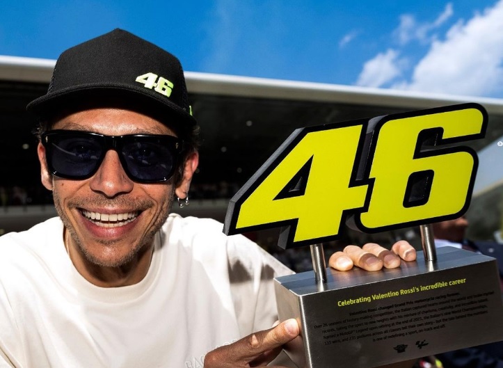 Valentino Rossi Dikontrak BMW Sebagai Pembalap dan Brand Ambassador