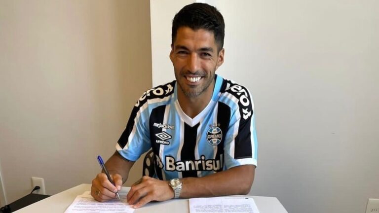 Luis Suarez Berlabuh Ke Gremio
