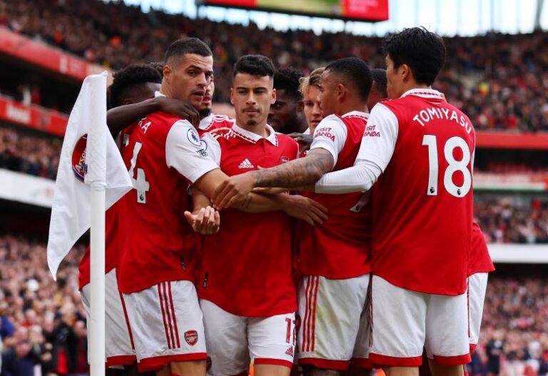 Semua Rivalnya Bermain Imbang, Arsenal Duduk Manis Di Puncak Klasemen