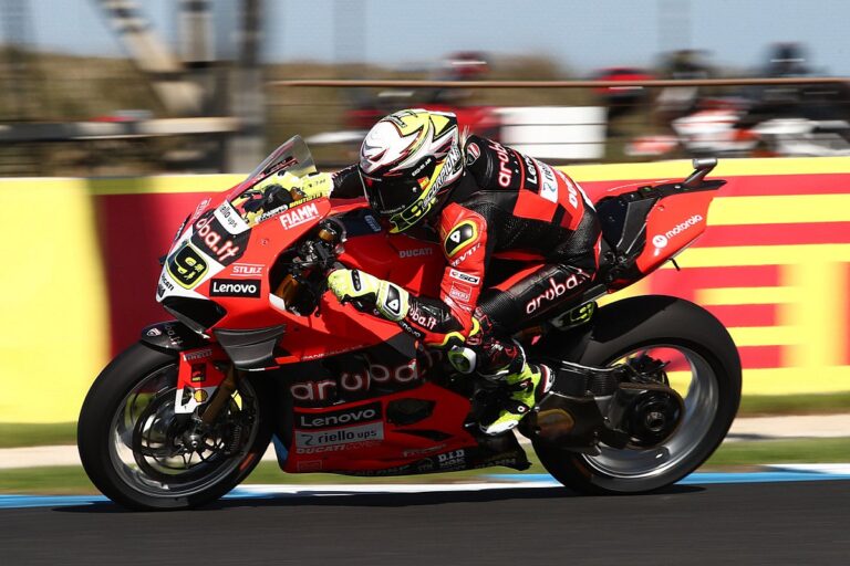 Bautista Kuasai Tes Pramusim Hari Kedua