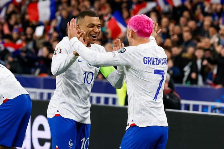Mbappe Dan Grizmann Bawa Prancis Permalukan Belanda