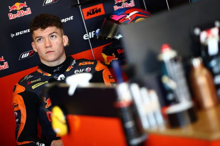 Pembalap Red Bull KTM Tech Pimpin Klasemen Sementara Moto3