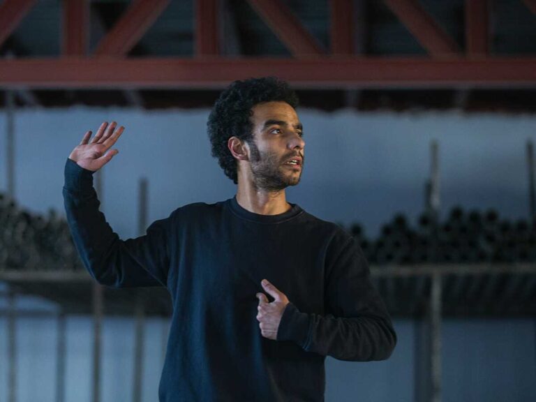 Menyikapi Drama Kehidupan, Apakah Kita Pemeran Utamanya atau Hanya Penonton?