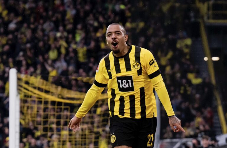 Dortmund Pimpin Klasemen Bundesliga