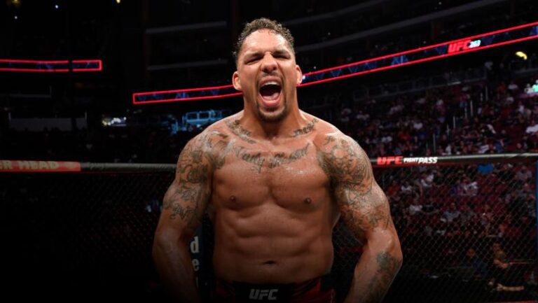 Eryk Ryan Anders, Eks Pemain American Football Yang Menjadi Petarung UFC