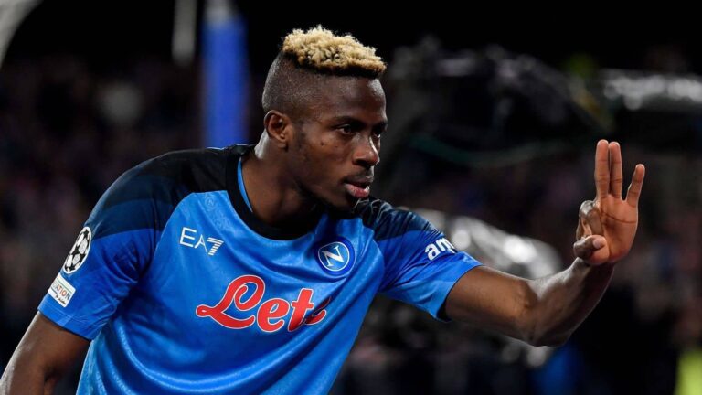 Osimhen Lanjutkan Tradisi Capocannoniere Napoli