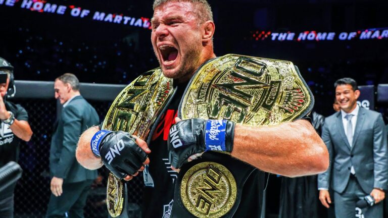 Anatoliy Malykhin: Mengukir Prestasi Luar Biasa dalam Dunia MMA